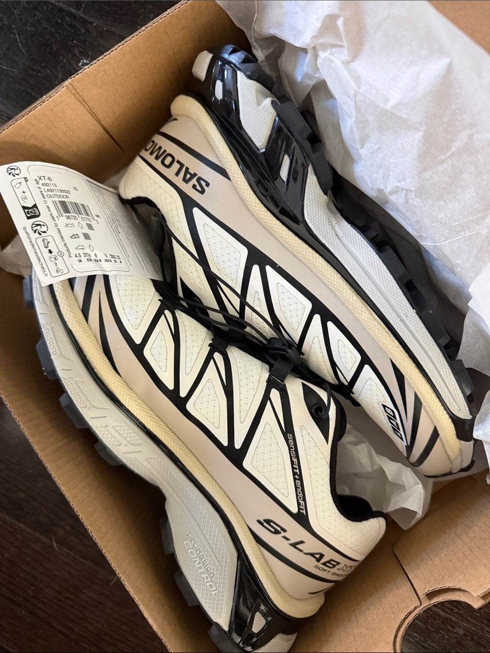 NWT Salomon XT-6 Women’s 6 Vanilla Ice